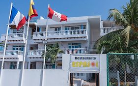 hotel 3 banderas Manzanillo del Mar